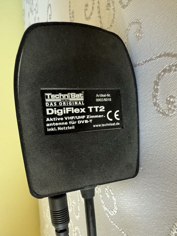 Antena Technisat DigiFlex TT2 ze Wzmacniaczem Plus Ładowarka 1kpl