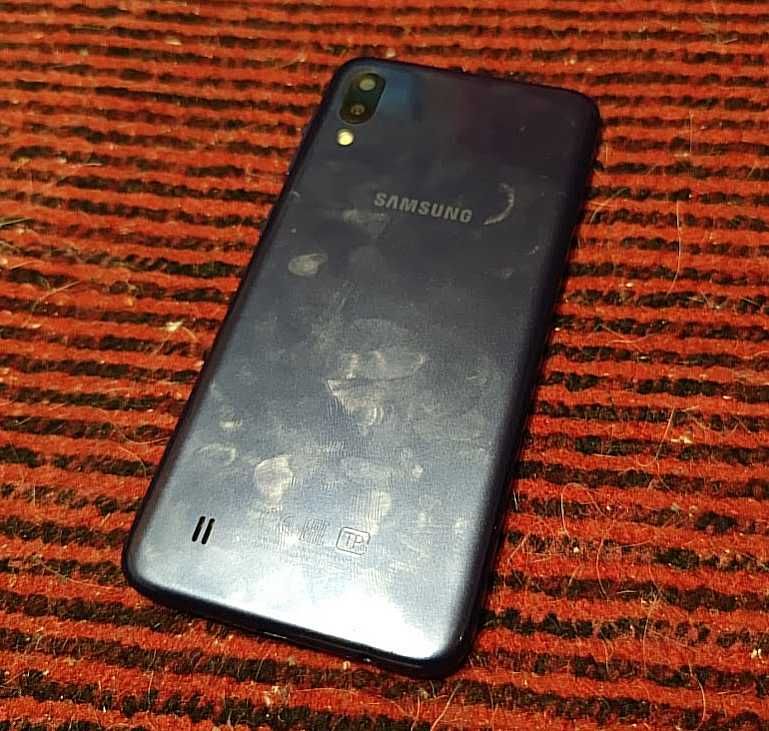 Смартфон Samsung Galaxy M10 2/16
