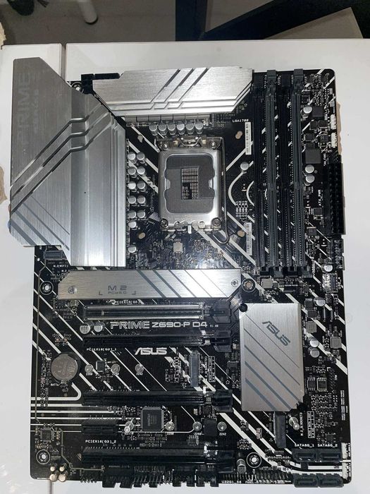 Płyta główną Asus Z6790-P D4