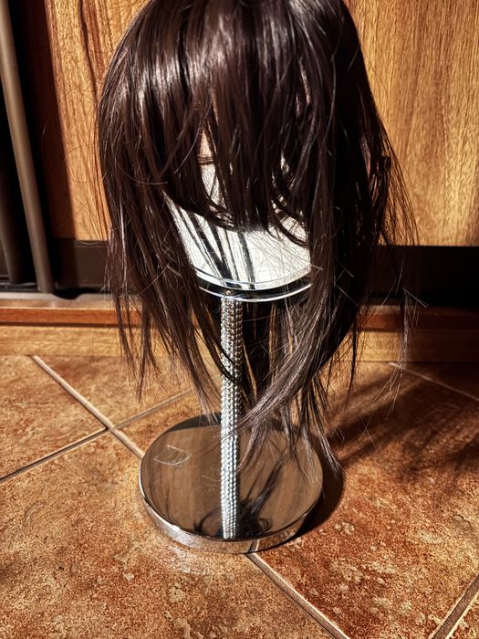 Peruka,treska,włosy