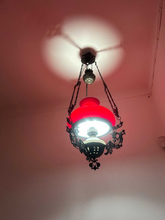 Candeeiro vintage vermelho