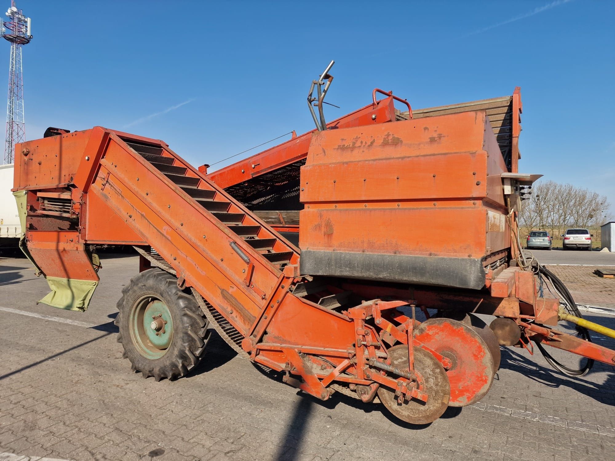 Kverneland un 2100 kombajn do ziemniaków