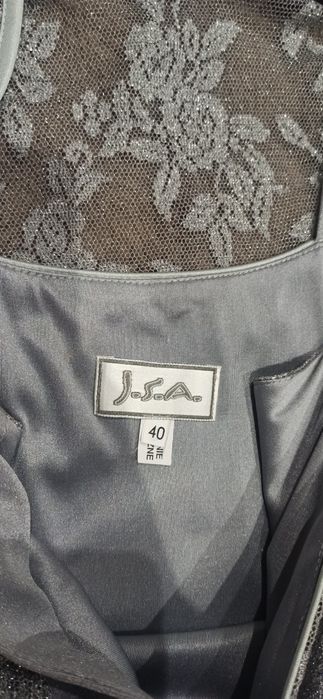 Sukienka na sylwester srebrna koronkowa