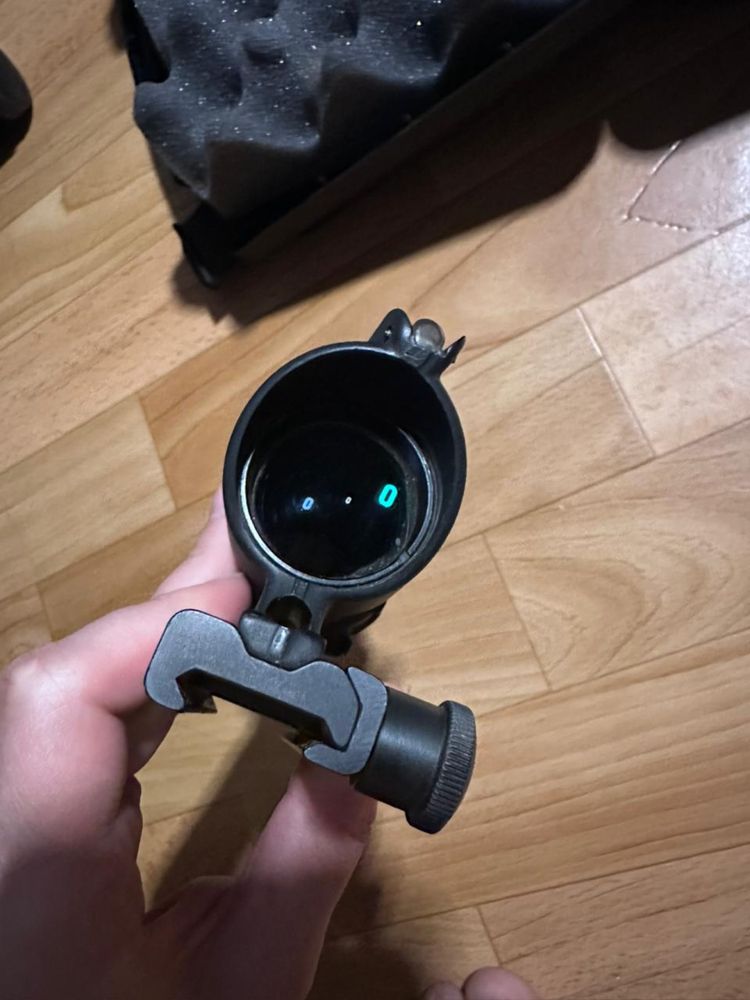 Приціл оптичний TRIJICON ACOG 4X32