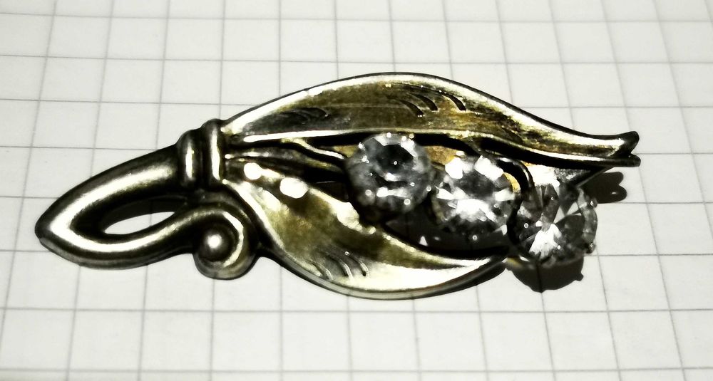 Брошь Ландыши, 875 голова, Горный хрусталь Русская красавица.