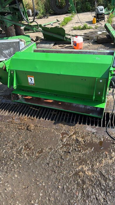 Запчастини на комбайн джон дир John Deere