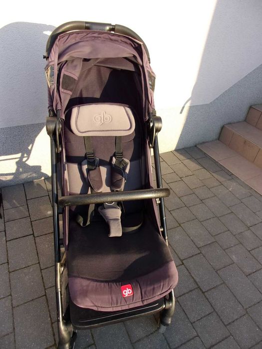Wózek spacerówka lekki i kompaktowy GB Qbit+ Plus