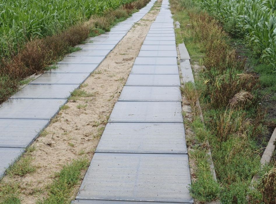 Płyty drogowe 1.2m² plastik ( lekkie ) na podjazd itp