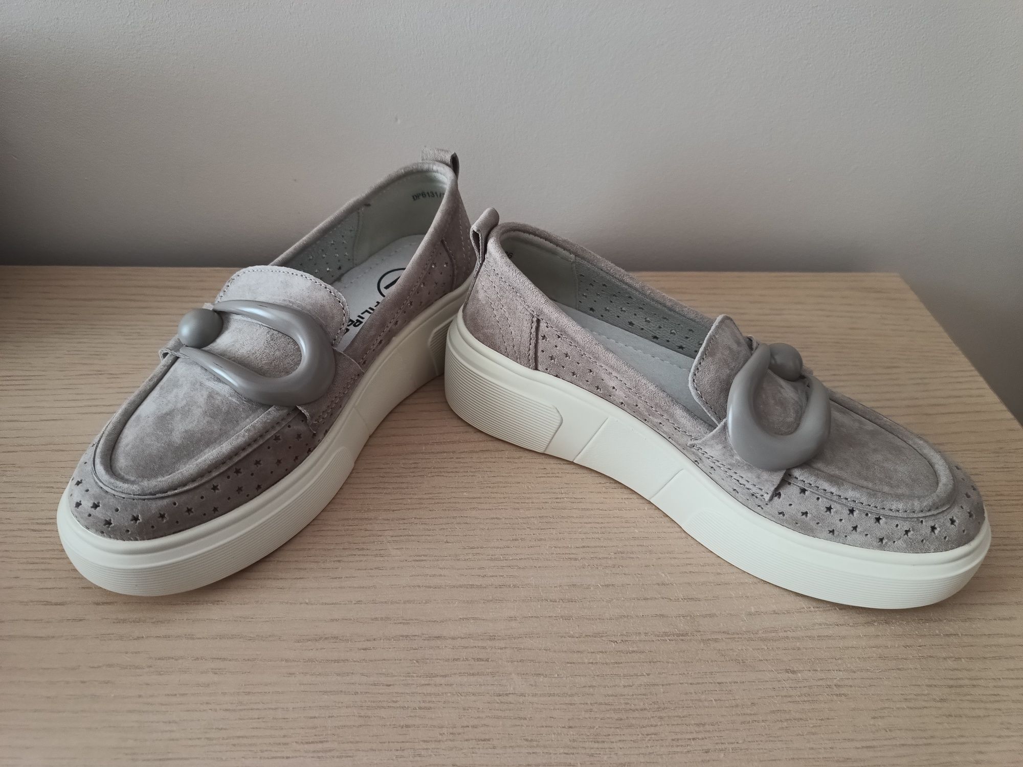 Zamszowe mokasyny Filippo 36