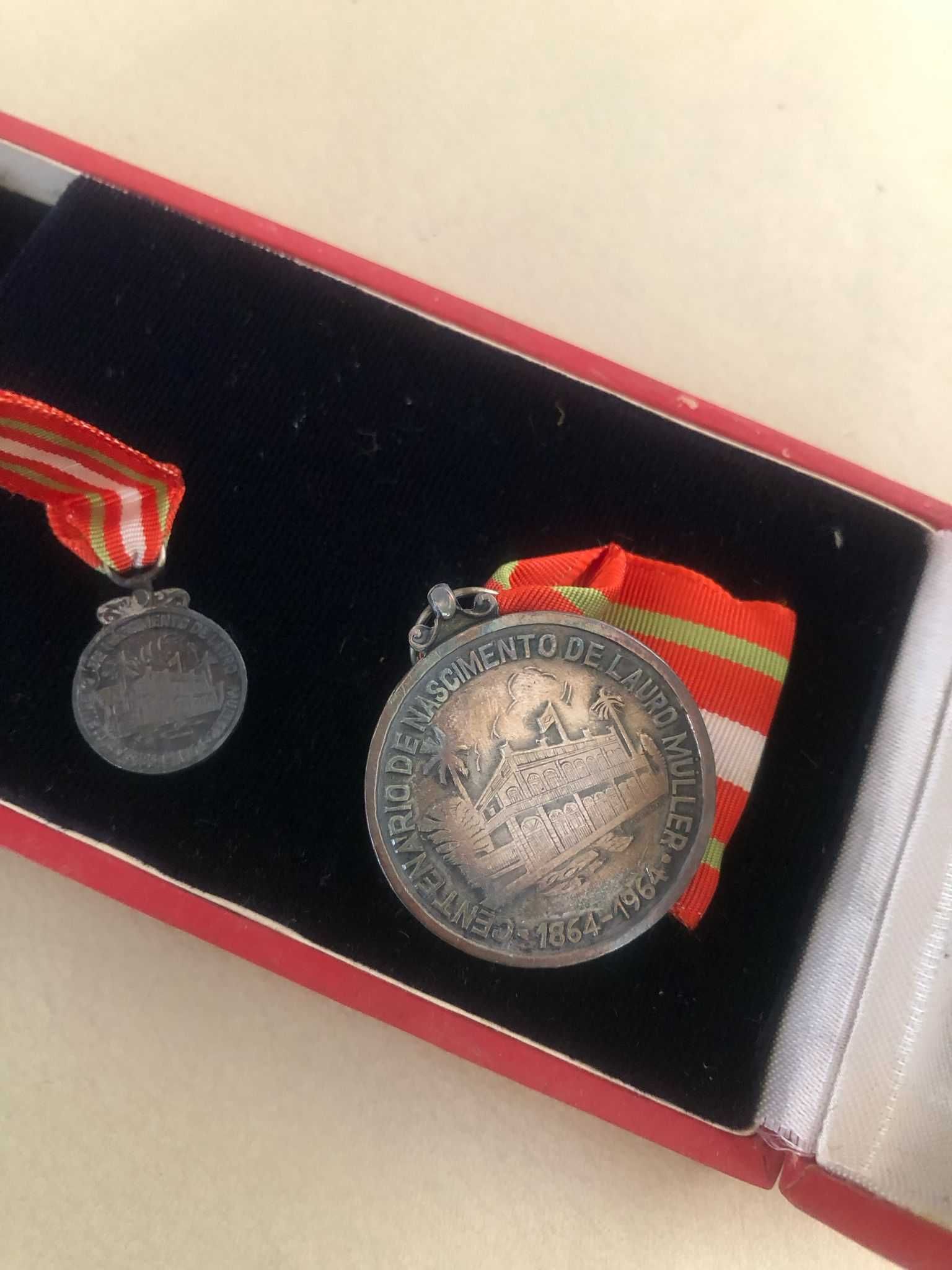 MEDALHAS EM PRATA, CENTENÁRIO DO NASCIMENTO DE LAURO MILLER, 1864/1964