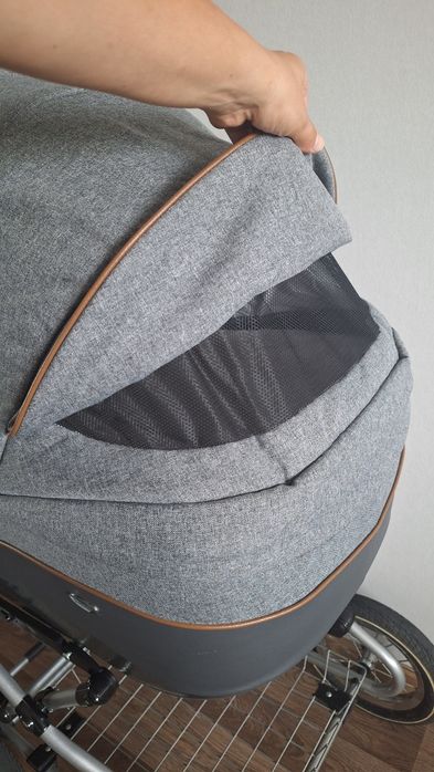 Класична коляска Roan Emma