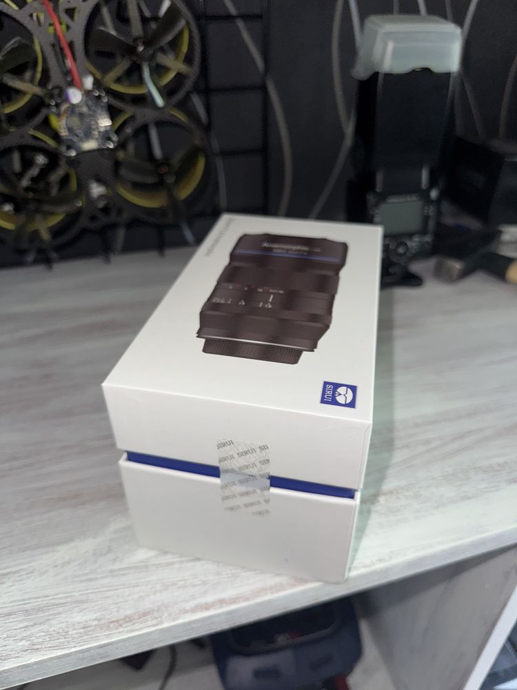 Sirui Anamorphic Lens 35mm 1.8f