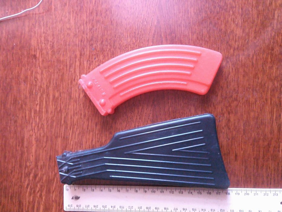 Игрушка магазин и приклад к автомату Калашникова  СССР.