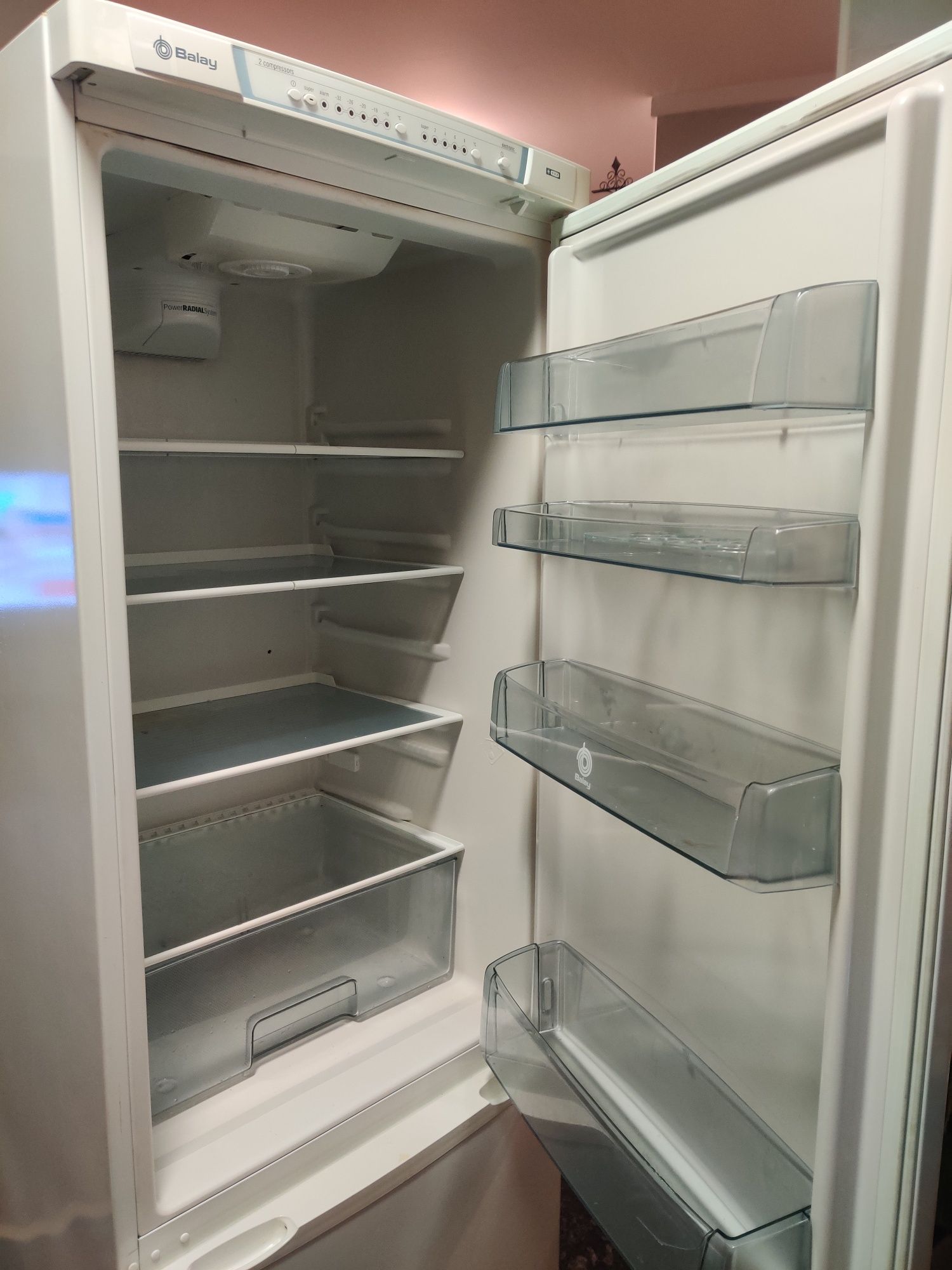 Frigorífico Balai 2 compressores (congelador avariado)