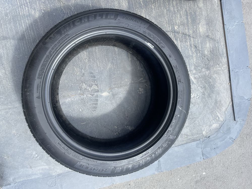 245/45/18 michelin primacy 4