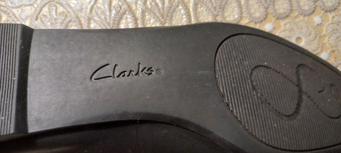 Балетки кожаные Clarks