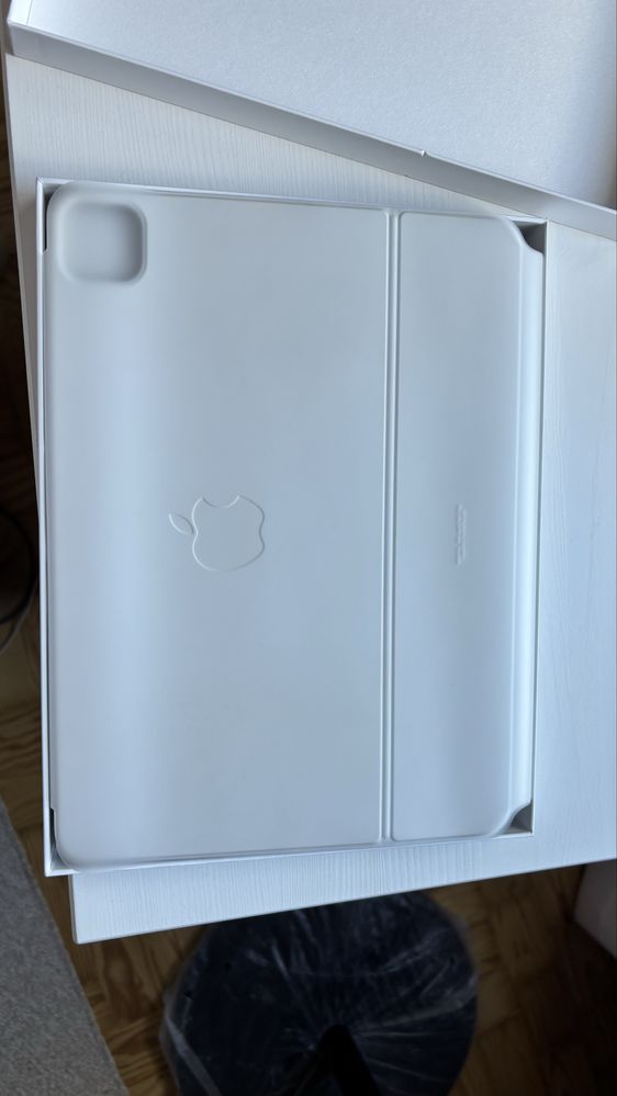 iPad Magic Keyboard Apple