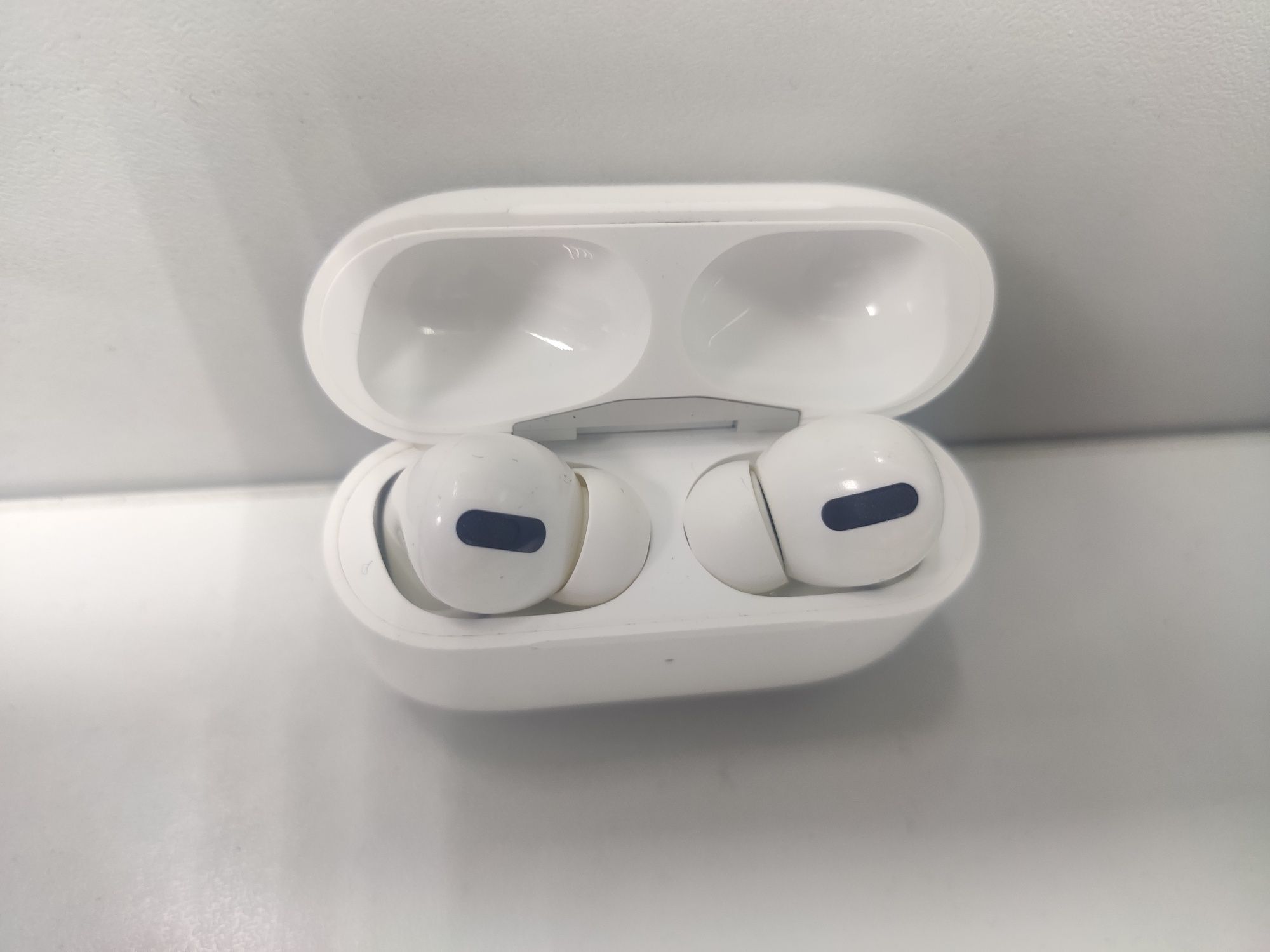 Наушники Apple Airpods Pro (A2190, A2083, A2084)