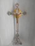 Crucifixo  antigo em metal