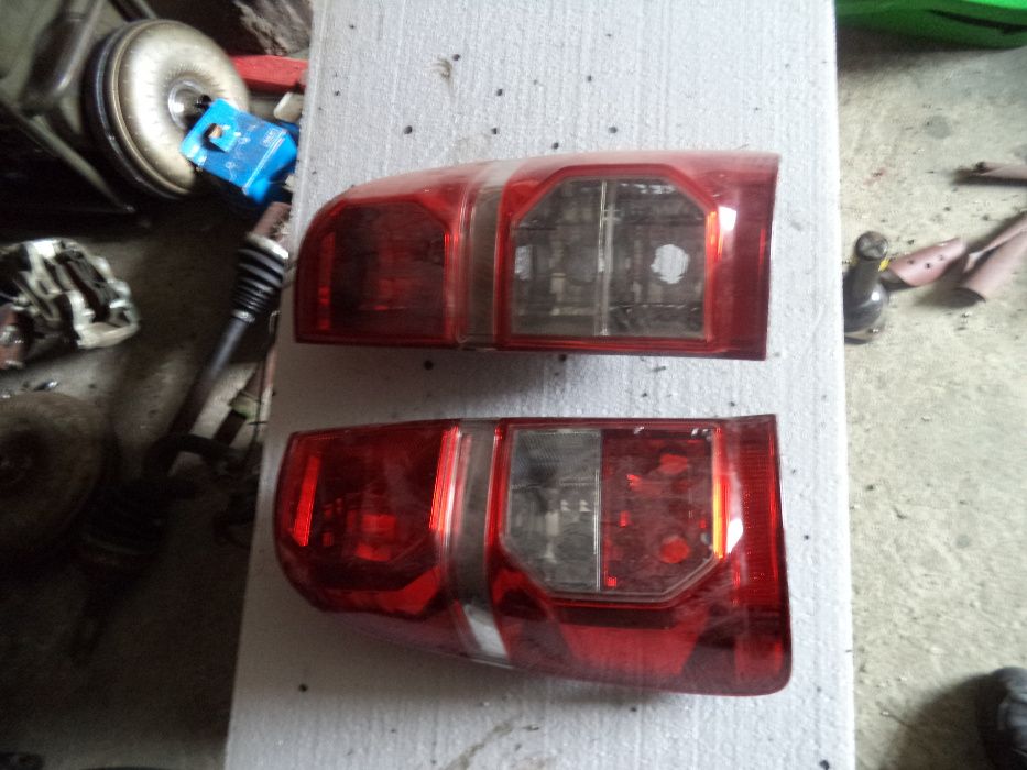 Lampy tylne Toyota Hilux model od 2011r
