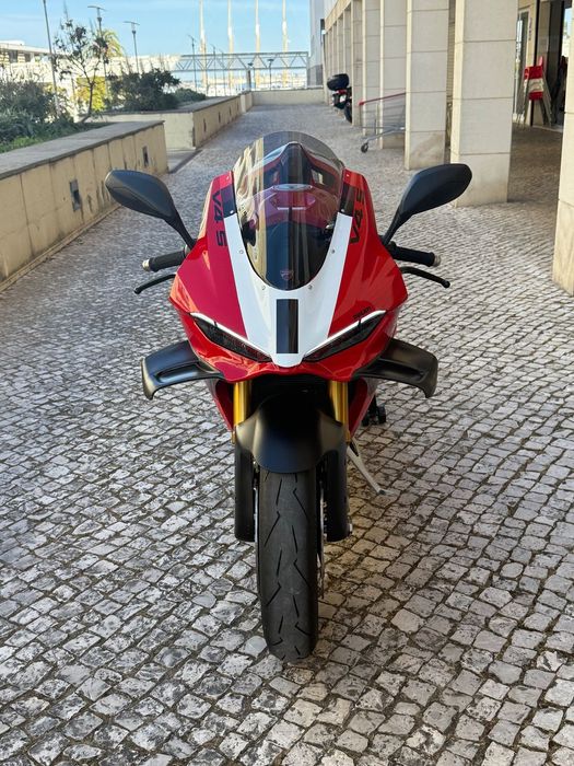 Ducati Panigale V4 S 2025