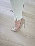 Beżowy lakierowane buty Taccardi, r 37