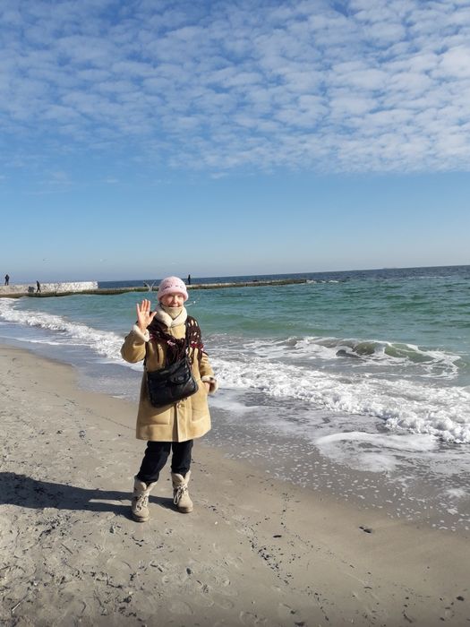 Нужна помощь, общение и моральная поддержка  одинокой женщине