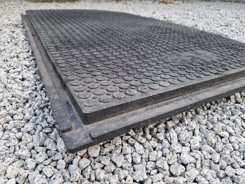 PŁYTY PVC Maty chodnikowe/drogowe 3x80x120cm