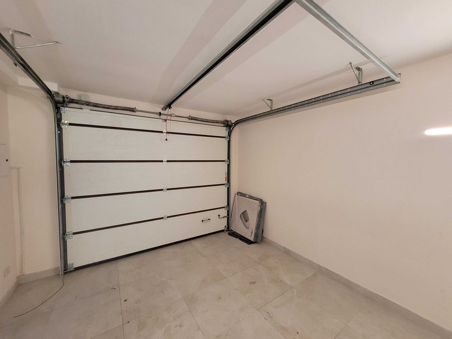 Добротні апартаменти поблизу центру та парку.