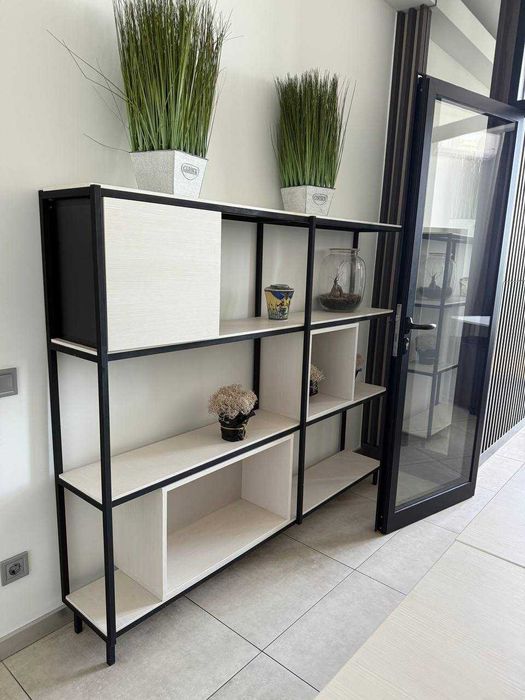 розпродаємо, столи,стелажі,крісла,тумби,шафи,стільці комоди полиці