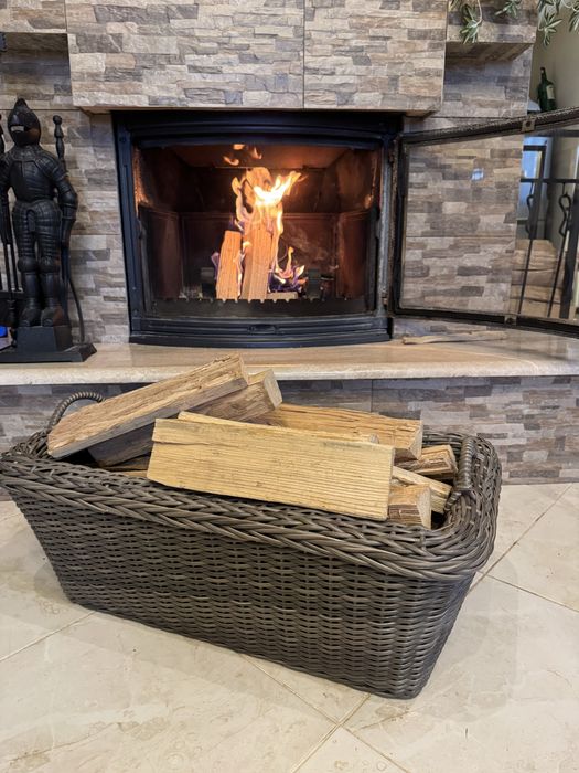 Дровниця,кашпо.вироби з якісного штучного ротангу.