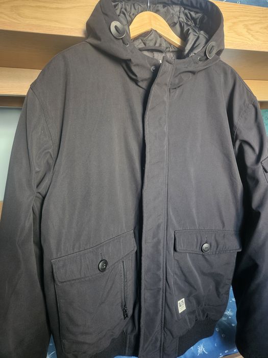 Зимова чоловіча куртка