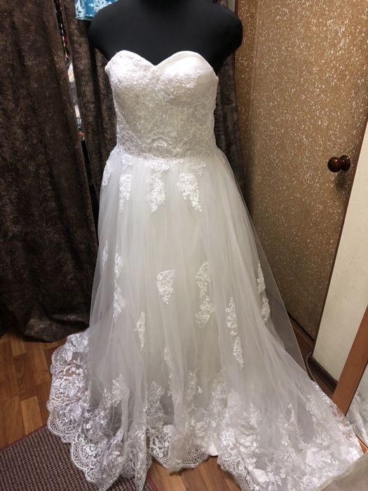 Весільна сукня