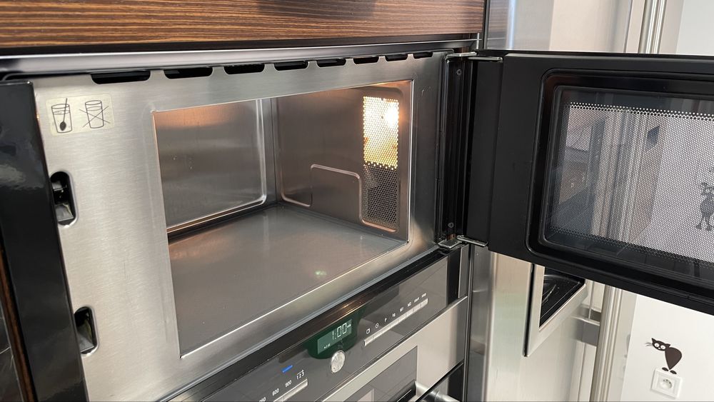 SIEMENS HF25M5R2 mikrofala model PREMIUM