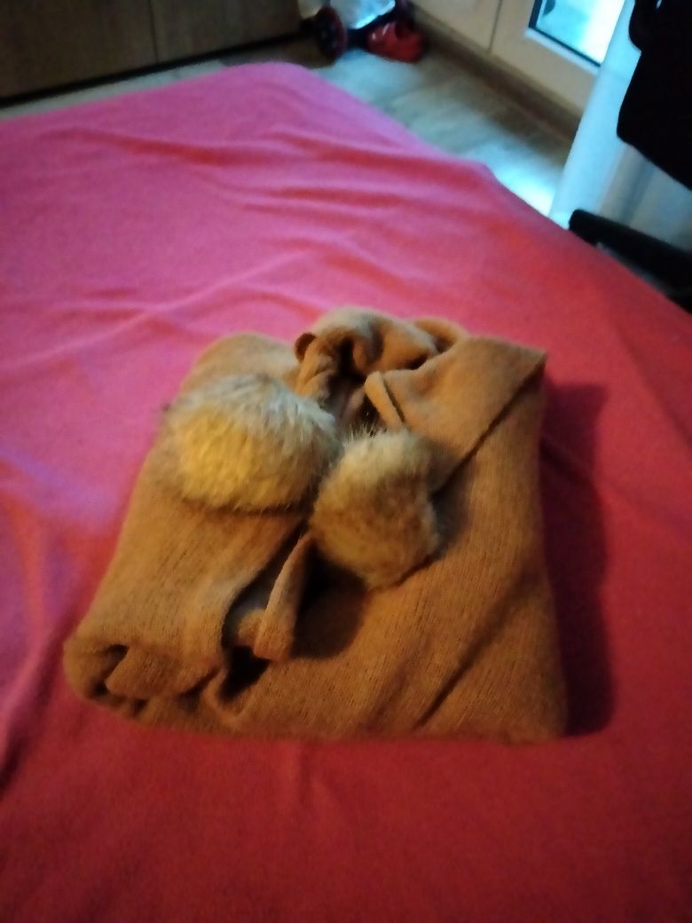 Piękny szalik brązowy jasny