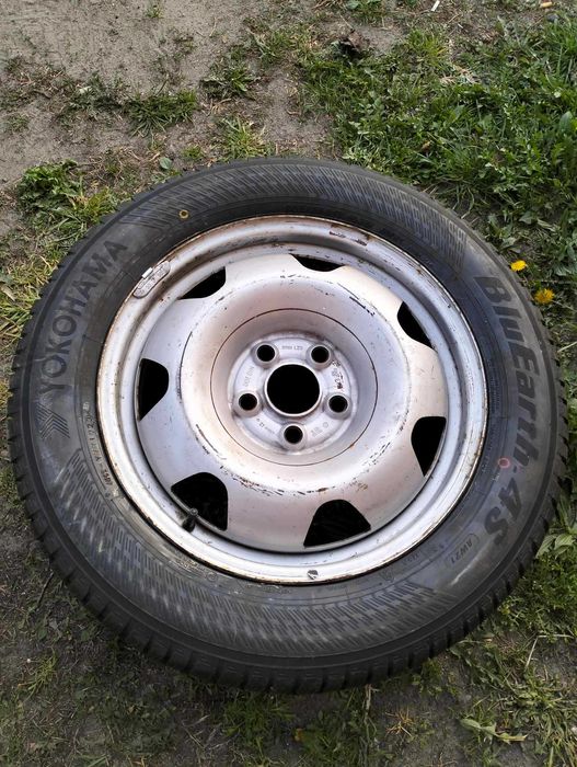 Felga 5x120 z oponą całoroczną Yokohama BluEarth-4S 235/55/17
