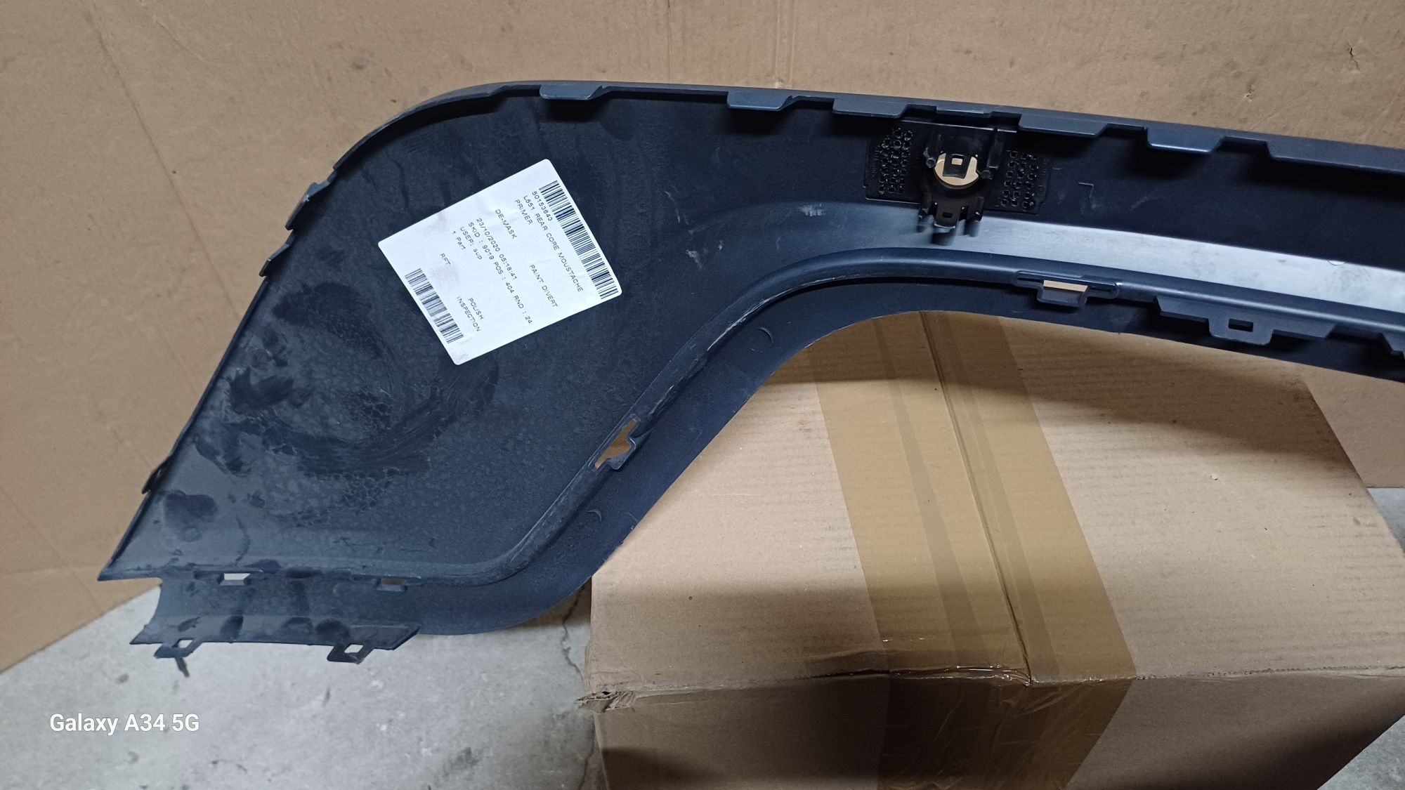 Listwa dolna nakladka zderzaka tylnego land rover evoque ll L551