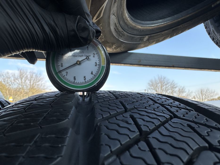 Шини б/у 225/55 R18 Pirelli 4шт