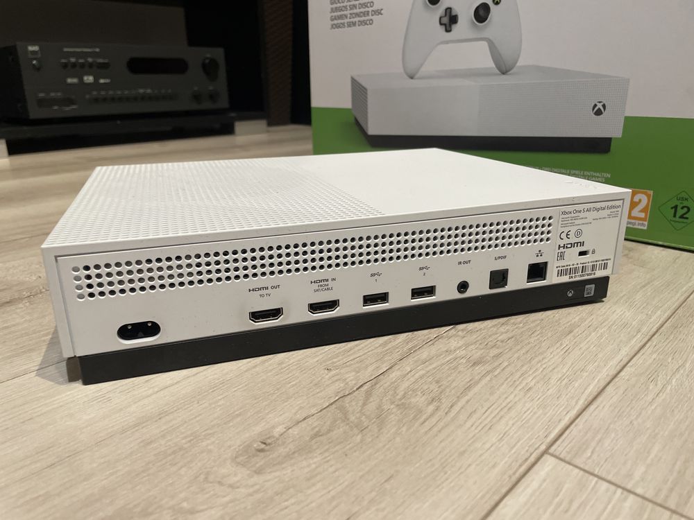 XBOX ONE S All Digital 1TB (pełen zestaw)