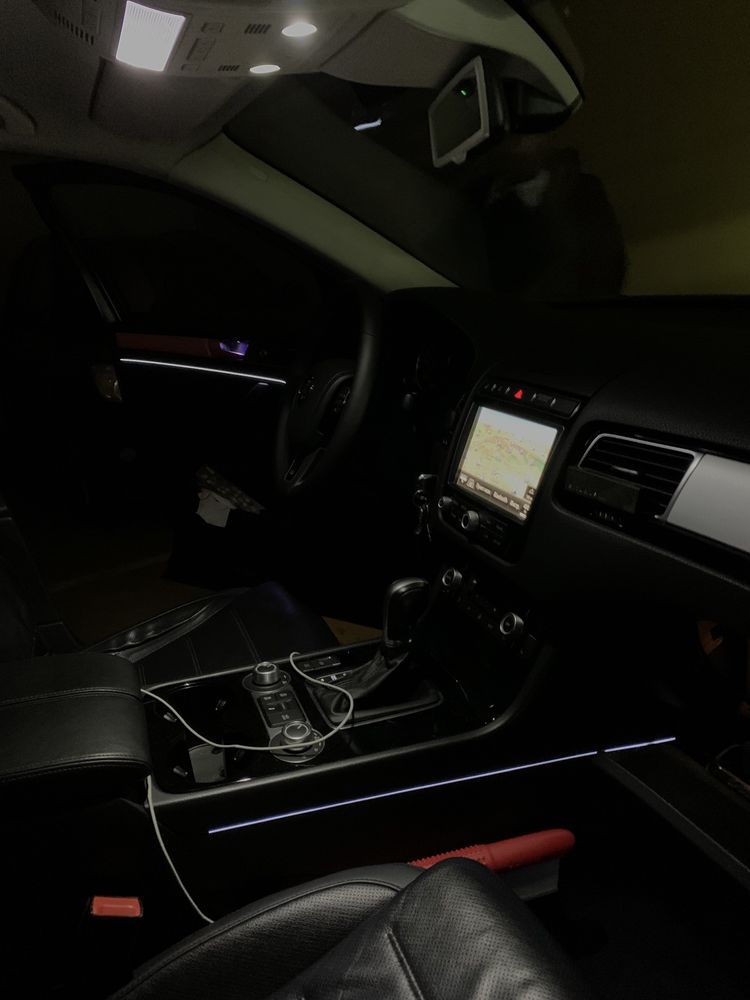 Ambient light подсветка салона подсветка карт на все марки авто BMW