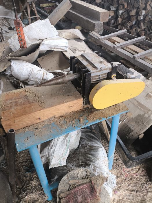 Дровокол трехфазний