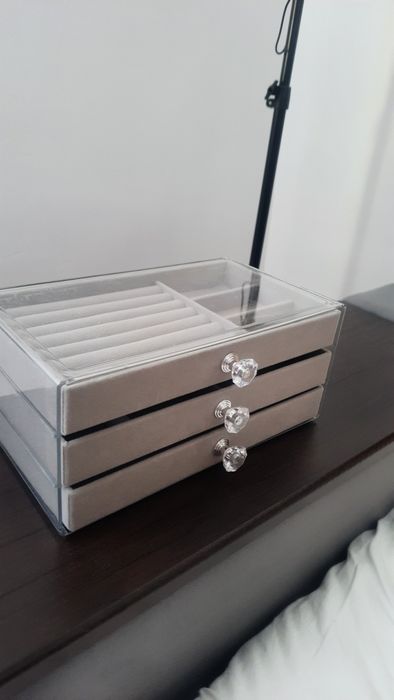 Органайзер для прикрас