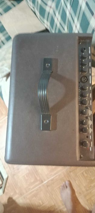 Amplificador voz e guitarra Ibanez Troubadour