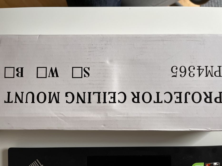 Uchwyt do projektora / rzutnika, nowy