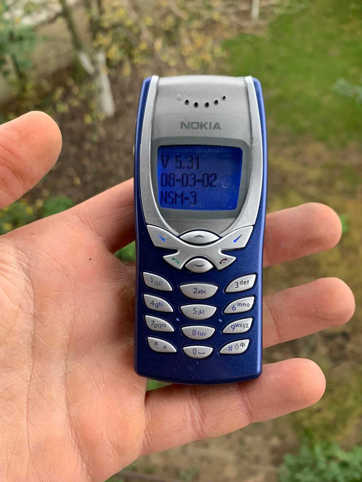 Nokia 8250 Blue простенький новый телефон для легких задач