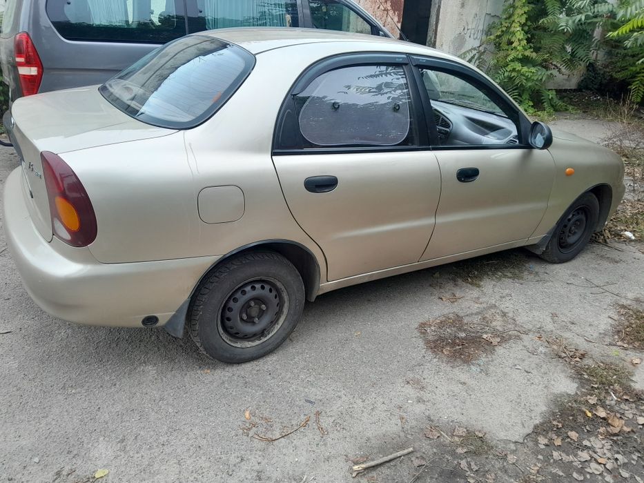 Продам автомобіль ЗАЗ Ланос