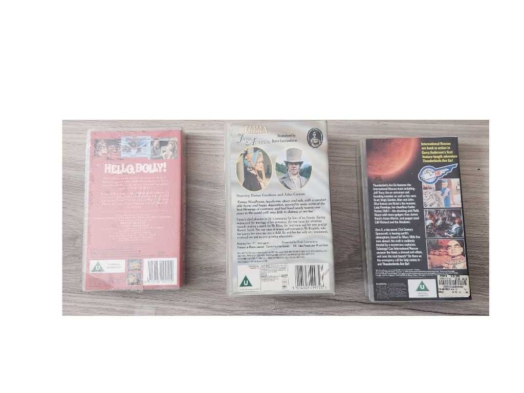 Zestaw zafofiowanych filmów VHS. Wydanie Brytyjskie