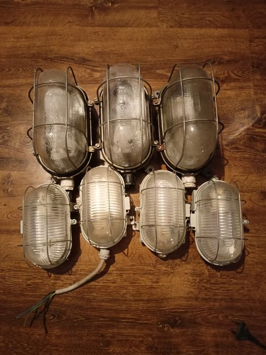 Lampy przemysłowe