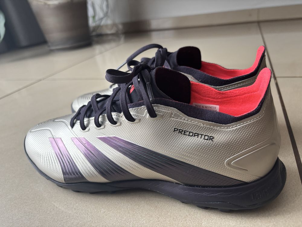 Adidas Predator turfy rozmiar 43 1/3