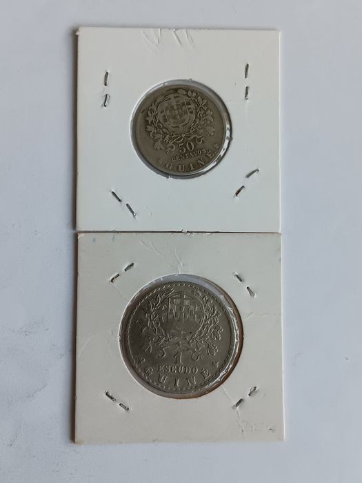 Moedas da Guiné  diversas.